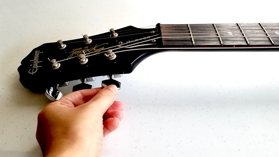 [RS+] Tales from the Tour: Getting Guitars Ready for Flight - epiphone sg loosenstring 960